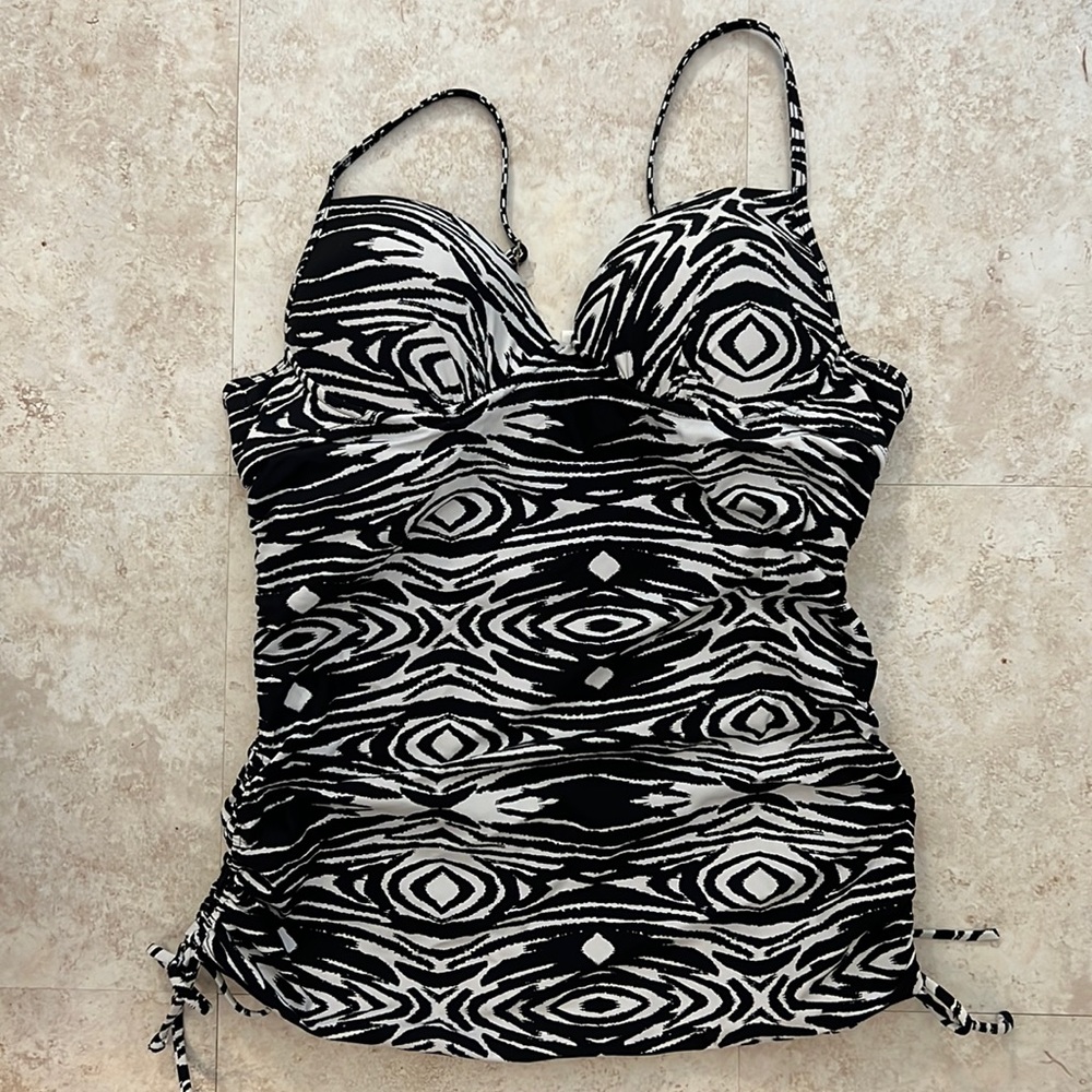 Bathing suit top